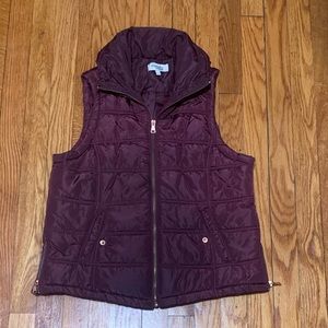 Women’s Puffer Vest Maroon